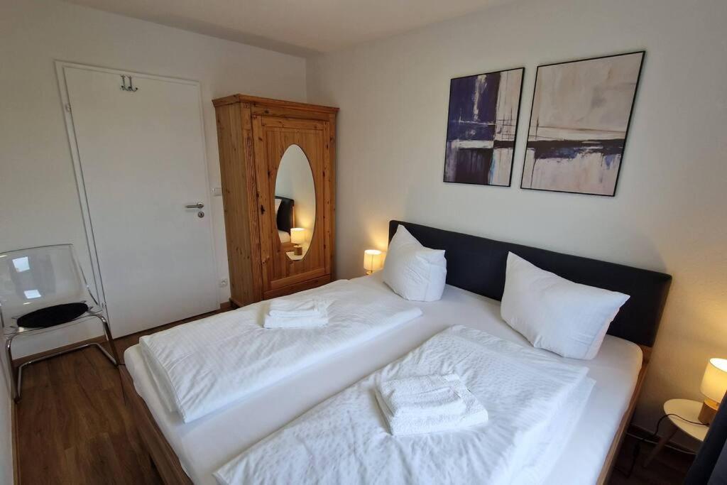 101 qm großes Ferienwohnung mit See - und Bergsicht Tettnang Exterior foto